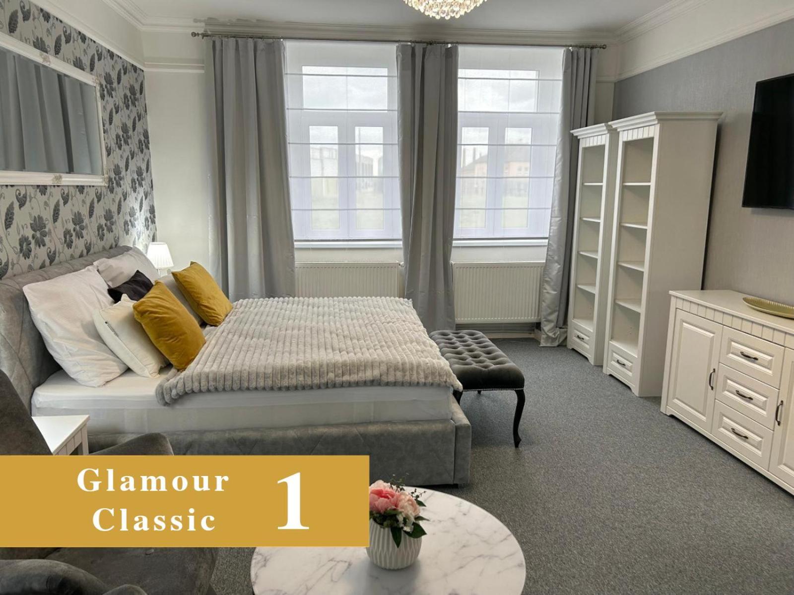 Efipa Glamour Apartments Plzeň Dış mekan fotoğraf